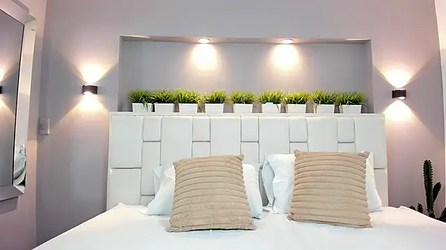 Snapshot of LunnaBlake chatting on 1, 10, 2025 LunnaBlake online show from 1, 10, 2025