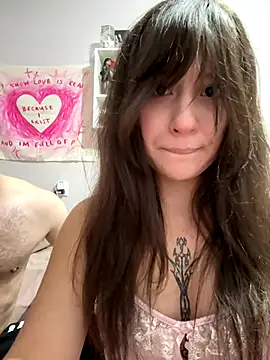 Snapshot of SliceOfDesire chatting on 27, 10, 2025 SliceOfDesire online show from 27, 10, 2025