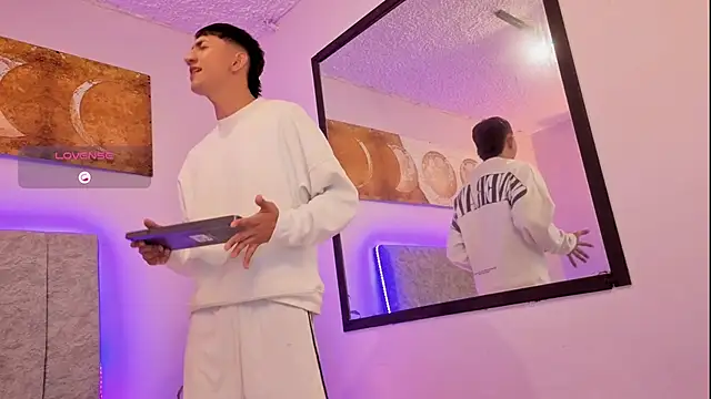 oliver mr  online show from 20, 11, 2025