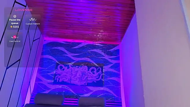 oliver mr  online show from 13, 4, 2026