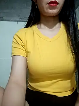 Snapshot of Vyvyy06 chatting on 2, 10, 2025 Vyvyy06 online show from 2, 10, 2025