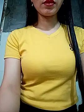 Snapshot of Vyvyy06 chatting on 29, 11, 2025 Vyvyy06 online show from 29, 11, 2025