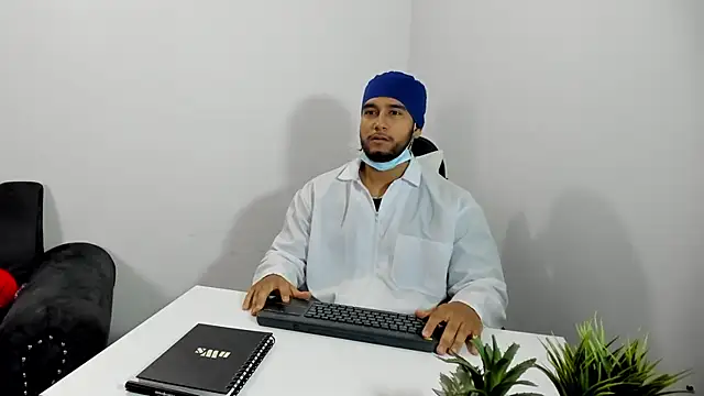 Snapshot of chatting on 2, 7, 2026 online show from 2, 7, 2026