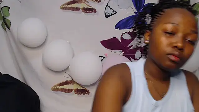 Snapshot of Minnie6879 chatting on 12, 9, 2025 Minnie6879 online show from 12, 9, 2025