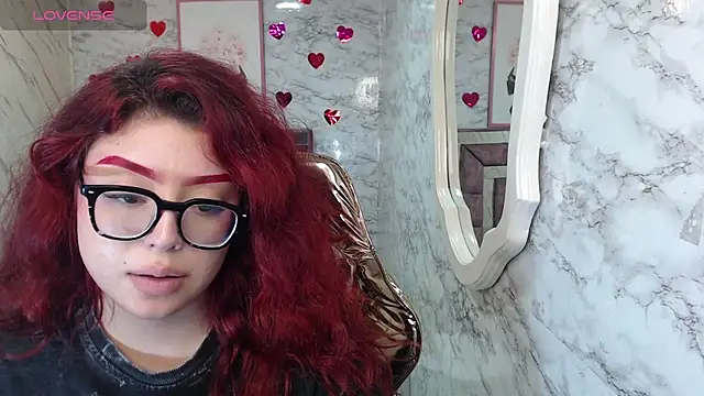 Snapshot of Red_Bunny_v chatting on 29, 11, 2025 Red Bunny v online show from 29, 11, 2025