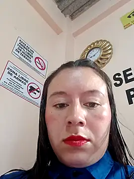 Snapshot of Hannah-colx chatting on 13, 10, 2025 Hannah-colx online show from 13, 10, 2025