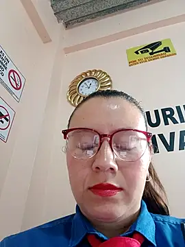 Snapshot of Hannah-colx chatting on 17, 10, 2025 Hannah-colx online show from 17, 10, 2025