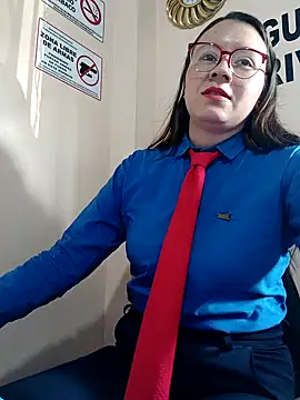 Snapshot of Hannah-colx chatting on 6, 11, 2025 Hannah-colx online show from 6, 11, 2025