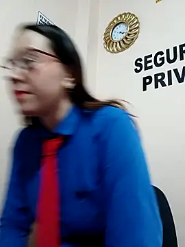 Snapshot of Hannah-colx chatting on 9, 11, 2025 Hannah-colx online show from 9, 11, 2025