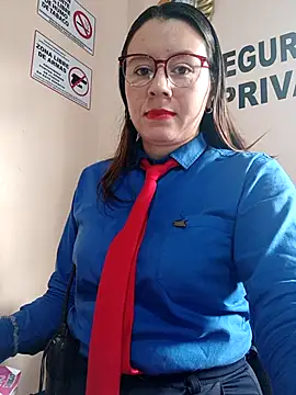 Snapshot of Hannah-colx chatting on 12, 11, 2025 Hannah-colx online show from 12, 11, 2025