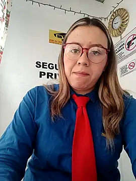 Snapshot of Hannah-colx chatting on 1, 12, 2025 Hannah-colx online show from 1, 12, 2025