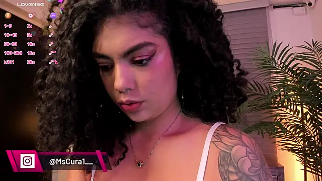 Snapshot of miss_curazao chatting on 21, 5, 2026 miss curazao online show from 21, 5, 2026