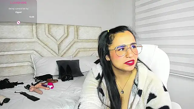 Snapshot of _adahara_queen chatting on 14, 9, 2025 adahara queen online show from 14, 9, 2025