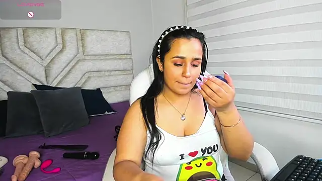 Snapshot of _adahara_queen chatting on 16, 9, 2025 adahara queen online show from 16, 9, 2025