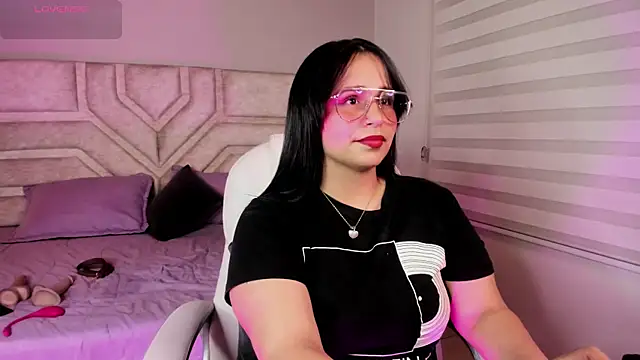 Snapshot of _adahara_queen chatting on 30, 9, 2025 adahara queen online show from 30, 9, 2025