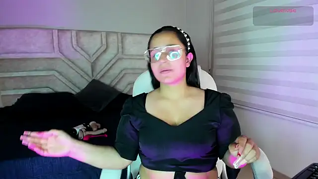 Snapshot of _adahara_queen chatting on 14, 10, 2025 adahara queen online show from 14, 10, 2025