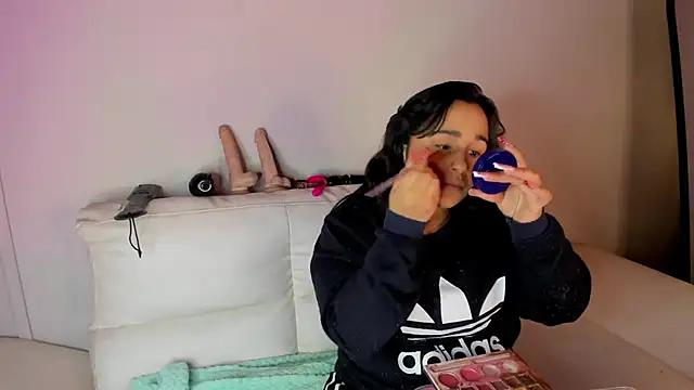 Snapshot of _adahara_queen chatting on 15, 10, 2025 adahara queen online show from 15, 10, 2025