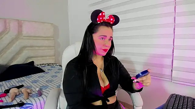 Snapshot of _adahara_queen chatting on 16, 10, 2025 adahara queen online show from 16, 10, 2025