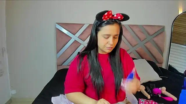 Snapshot of _adahara_queen chatting on 26, 10, 2025 adahara queen online show from 26, 10, 2025