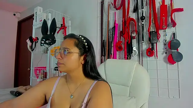 Snapshot of _adahara_queen chatting on 21, 11, 2025 adahara queen online show from 21, 11, 2025