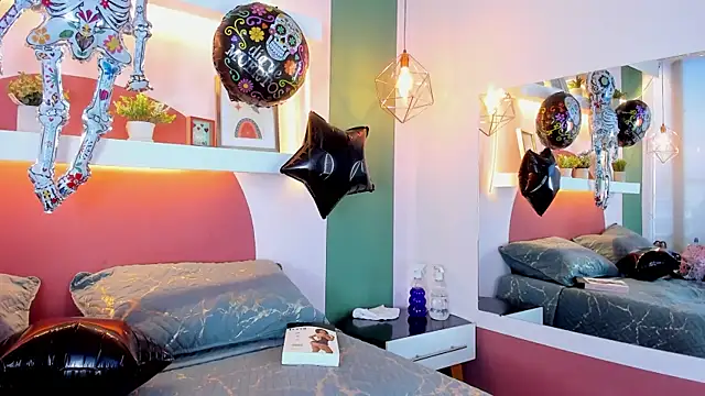 Snapshot of ValeryBoobs1 chatting on 24, 10, 2025 ValeryBoobs1 online show from 24, 10, 2025