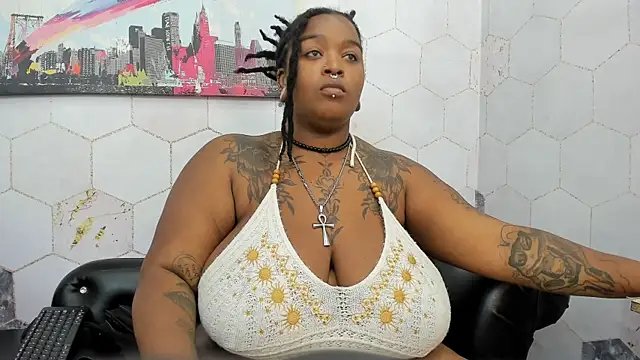 Anaa Fuentess online show from 12, 9, 2025