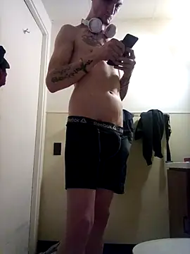 jizzyglizzy92 online show from 3, 3, 2026