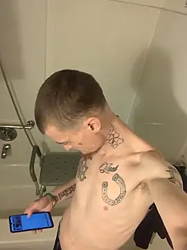 jizzyglizzy92 online show from 30, 3, 2026