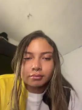 AnnyLopezzz  online show from 10, 5, 2026
