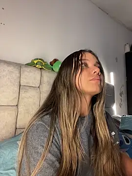 AnnyLopezzz  online show from 4, 6, 2026