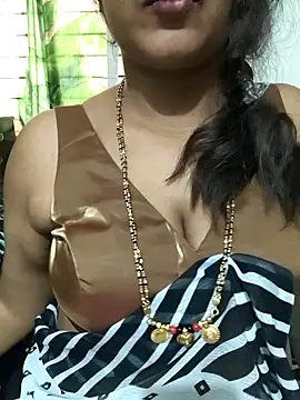 Snapshot of Spoorthi6_Kannada_Telugu chatting on 22, 12, 2025 Spoorthi6 Kannada Telugu online show from 22, 12, 2025