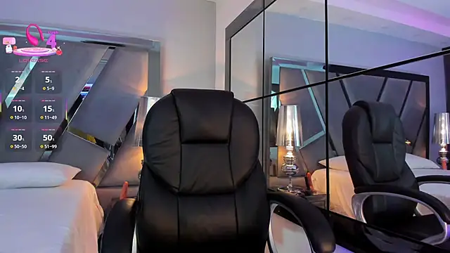 Snapshot of Abril_monroe_ chatting on 7, 11, 2025 Abril monroe online show from 7, 11, 2025