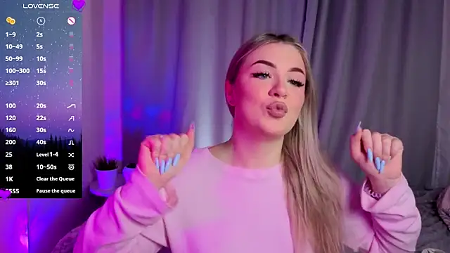 AliaBuerstatte online show from 8, 11, 2025