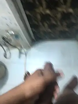 Snapshot of Leon_hot33 chatting on 27, 3, 2026 Leon hot33 online show from 27, 3, 2026