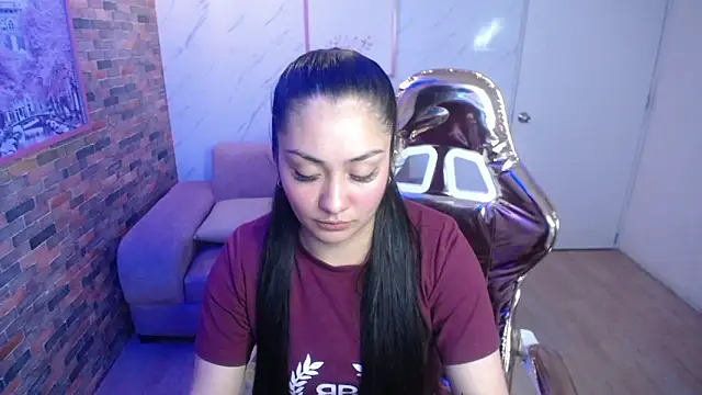 Ivony18 b online show from 9, 9, 2025