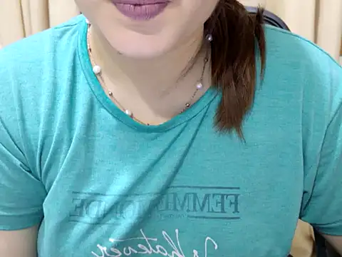 Snapshot of sizzling_alice chatting on 22, 9, 2025 sizzling alice online show from 22, 9, 2025