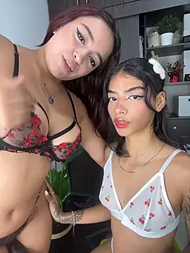 Snapshot of NaughtyNinnaXXX chatting on 15, 12, 2025 NaughtyNinnaXXX online show from 15, 12, 2025