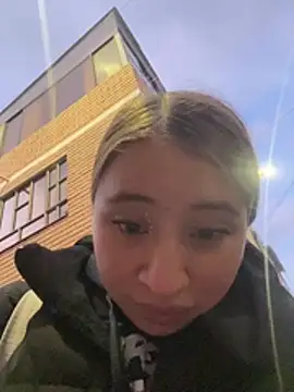 mia skys online show from 25, 2, 2026