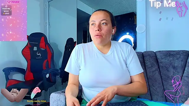 Snapshot of _honey12 chatting on 19, 9, 2025 honey12 online show from 19, 9, 2025