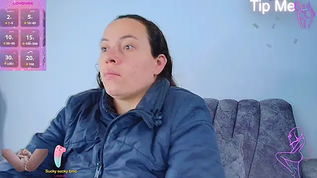 Snapshot of _honey12 chatting on 16, 10, 2025 honey12 online show from 16, 10, 2025