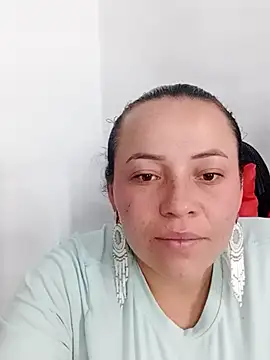 Snapshot of _honey12 chatting on 13, 11, 2025 honey12 online show from 13, 11, 2025