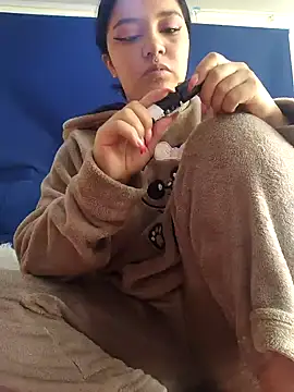 Snapshot of amanne_misa chatting on 9, 9, 2025 amanne misa online show from 9, 9, 2025