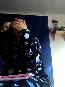 Snapshot of amanne_misa chatting on 13, 10, 2025 amanne misa online show from 13, 10, 2025