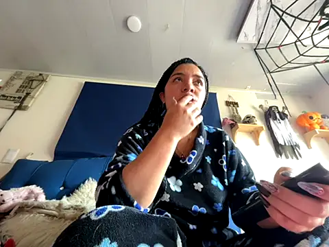 Snapshot of amanne_misa chatting on 14, 10, 2025 amanne misa online show from 14, 10, 2025