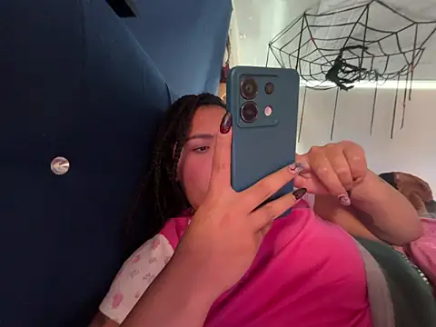 Snapshot of amanne_misa chatting on 21, 10, 2025 amanne misa online show from 21, 10, 2025