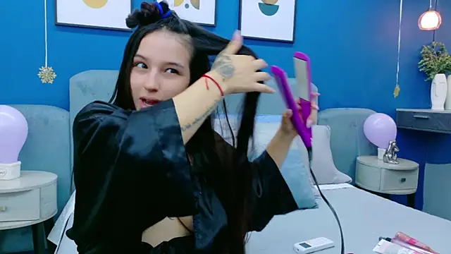 Snapshot of Ashley_Evans22 chatting on 15, 10, 2025 Ashley Evans22 online show from 15, 10, 2025