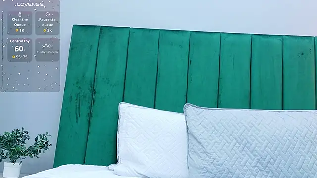 Snapshot of Ashley_Evans22 chatting on 22, 12, 2025 Ashley Evans22 online show from 22, 12, 2025