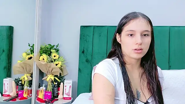 Snapshot of Ashley_Evans22 chatting on 17, 2, 2026 Ashley Evans22 online show from 17, 2, 2026