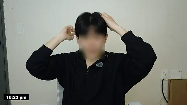 Snapshot of min9811 chatting on 6, 4, 2026 min9811 online show from 6, 4, 2026