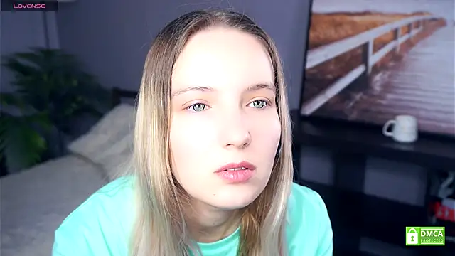 Snapshot of HongTomczak chatting on 10, 9, 2025 HongTomczak online show from 10, 9, 2025